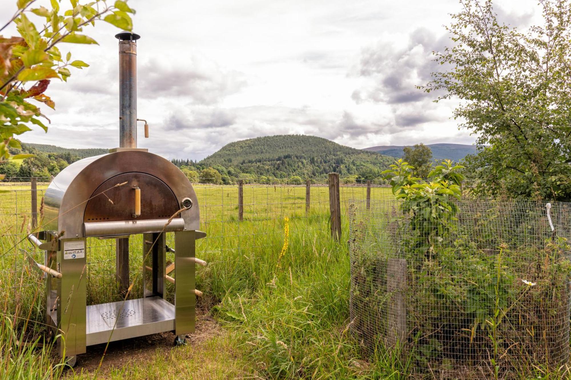 Alba - Charming Boutique Forest View Cabin With Hot Tub In Ballater Exterior foto